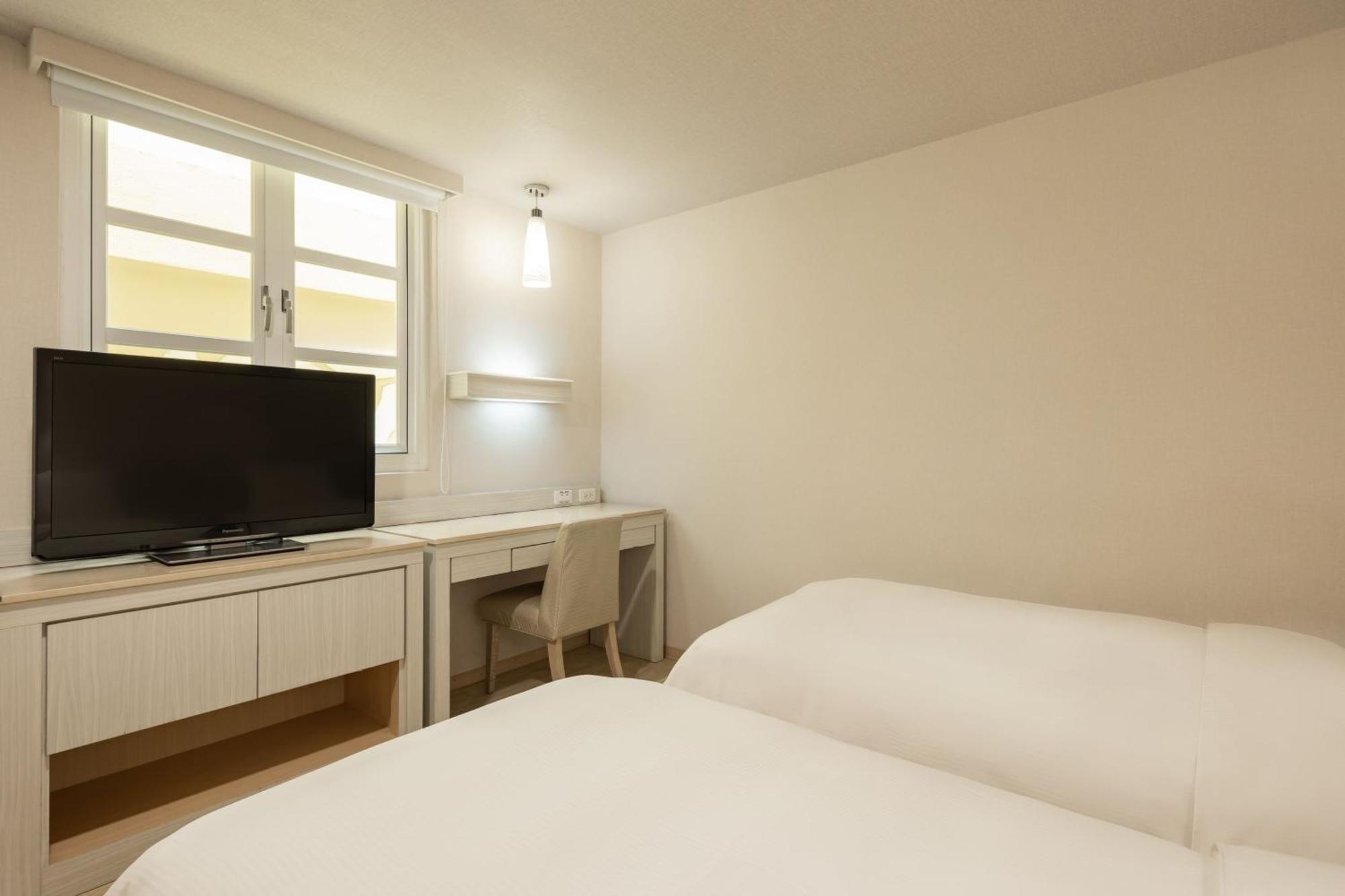 Kindness Hotel - Houyi Jiuru Kaohsiung Habitación foto