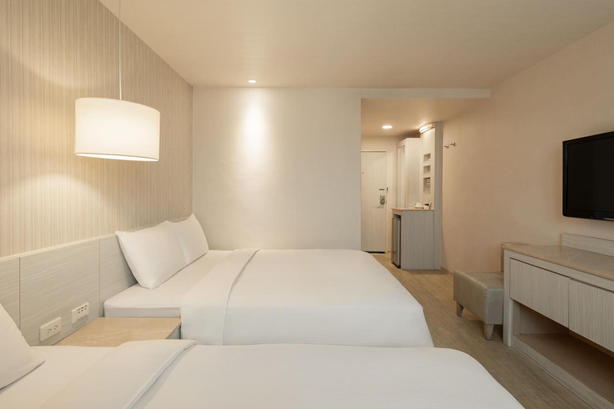 Kindness Hotel - Houyi Jiuru Kaohsiung Habitación foto