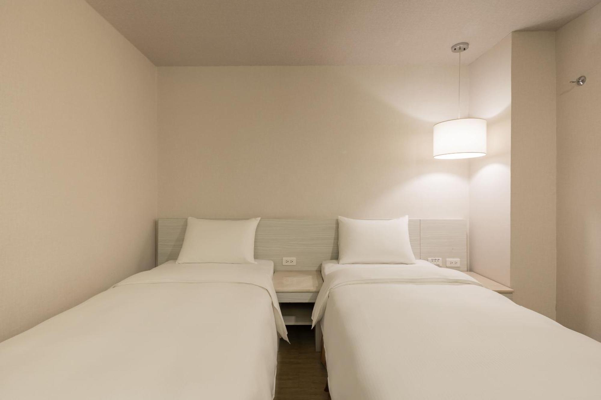 Kindness Hotel - Houyi Jiuru Kaohsiung Habitación foto
